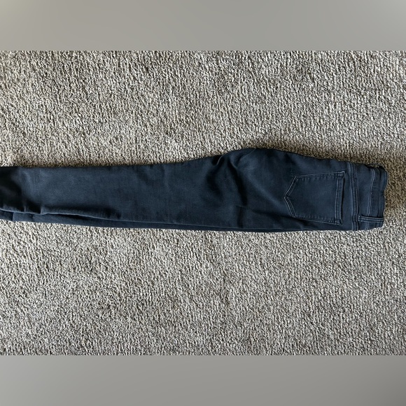 Bridge by Gly. Size 28.. Ankle jeans. Bought from The Buckle - Picture 4 of 4